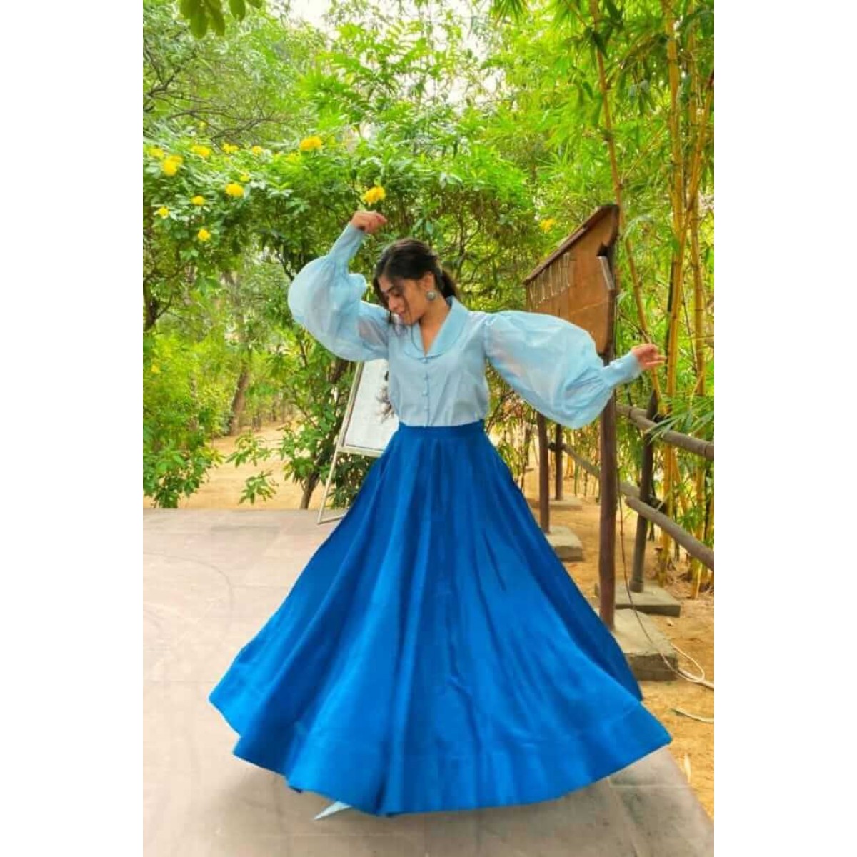 Stylish party wear crop top